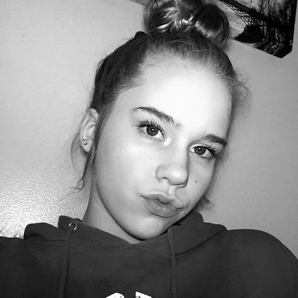 jackiehoftiezer